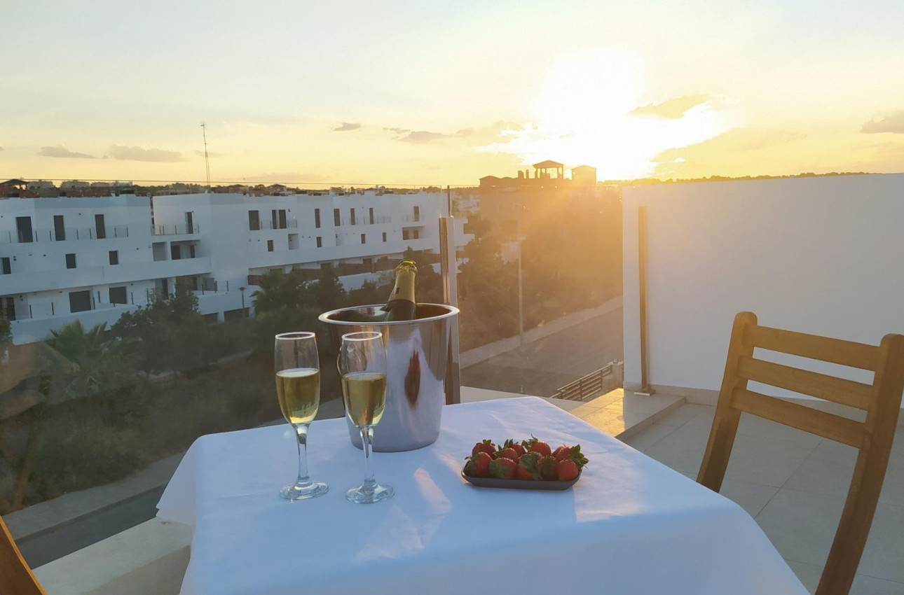 Новое здание - Villa -
Orihuela Costa - PAU 8