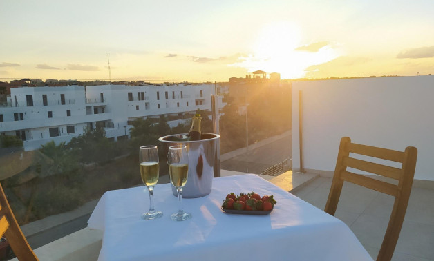 Новое здание - Villa -
Orihuela Costa - PAU 8