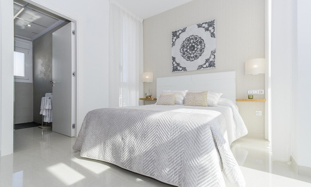 Obra nueva - Villa -
Los Montesinos - La Herrada