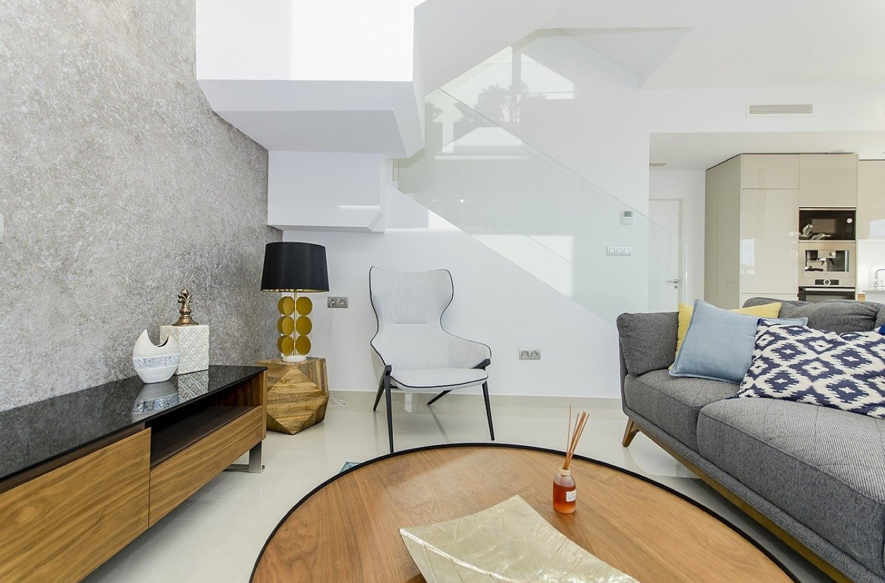 Новое здание - Villa -
Los Montesinos - La Herrada