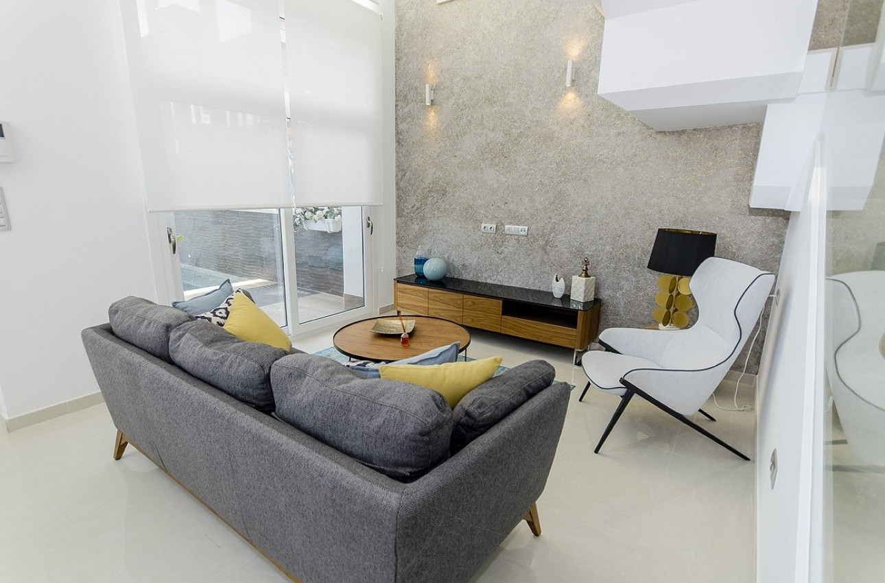 Новое здание - Villa -
Los Montesinos - La Herrada