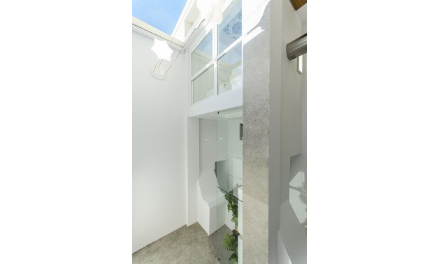 Новое здание - Villa -
Los Montesinos - La Herrada