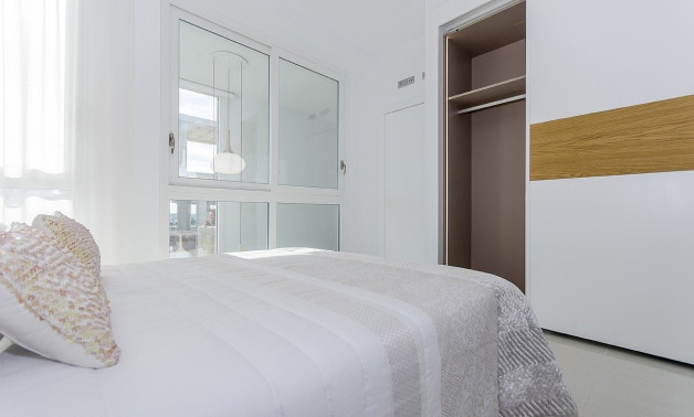 Новое здание - Villa -
Los Montesinos - La Herrada