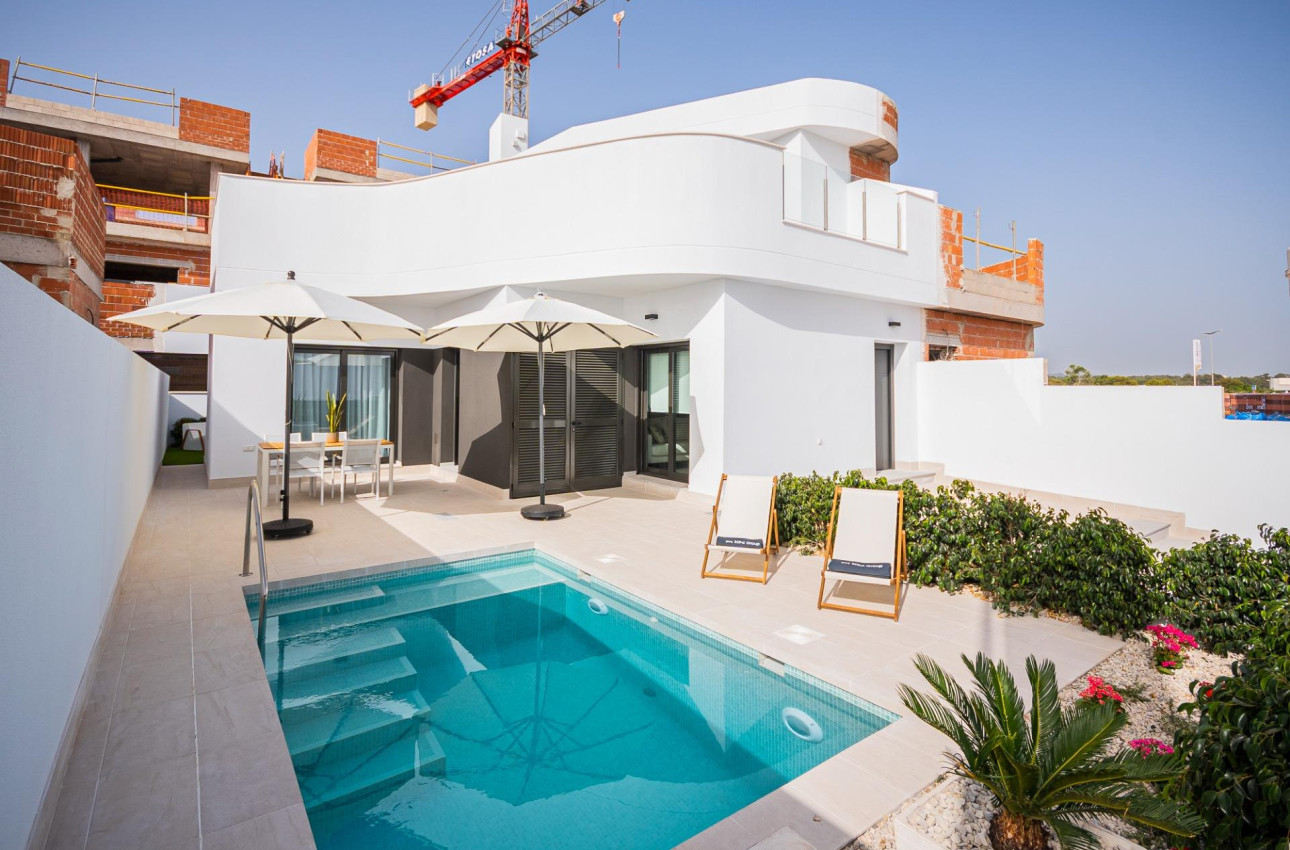 Obra nueva - Villa -
Torrevieja - Lago Jardín II
