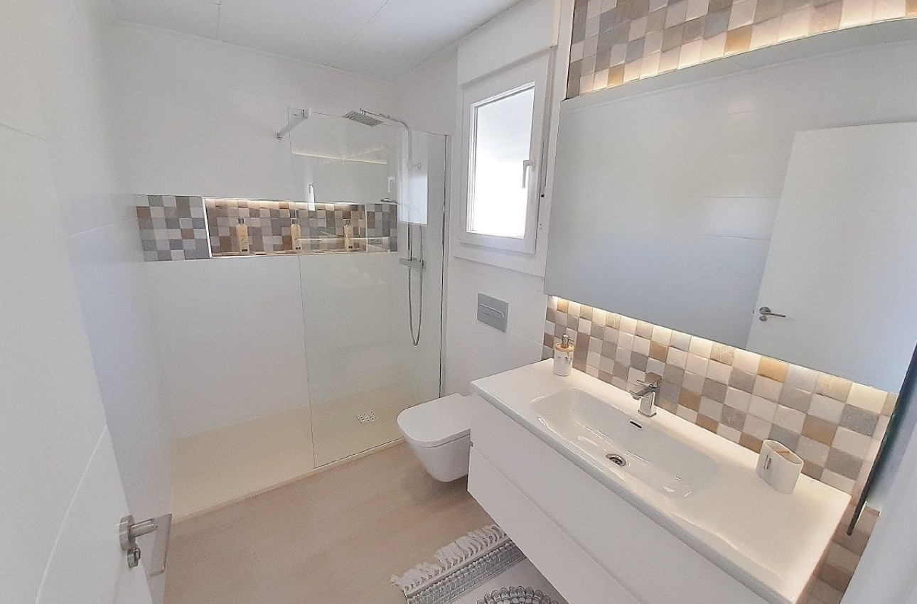 Obra nueva - Town House -
Avileses
