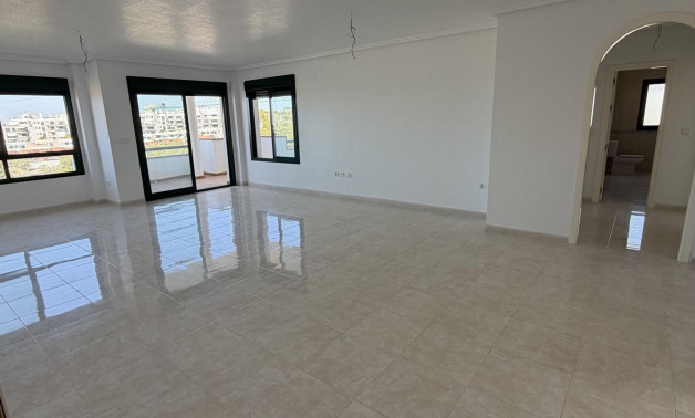 Obra nueva - Ático -
Orihuela Costa - Lomas de Campoamor