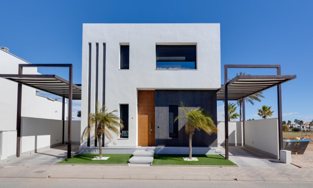 Obra nueva - Villa -
Pilar de la Horadada - Roda Golf