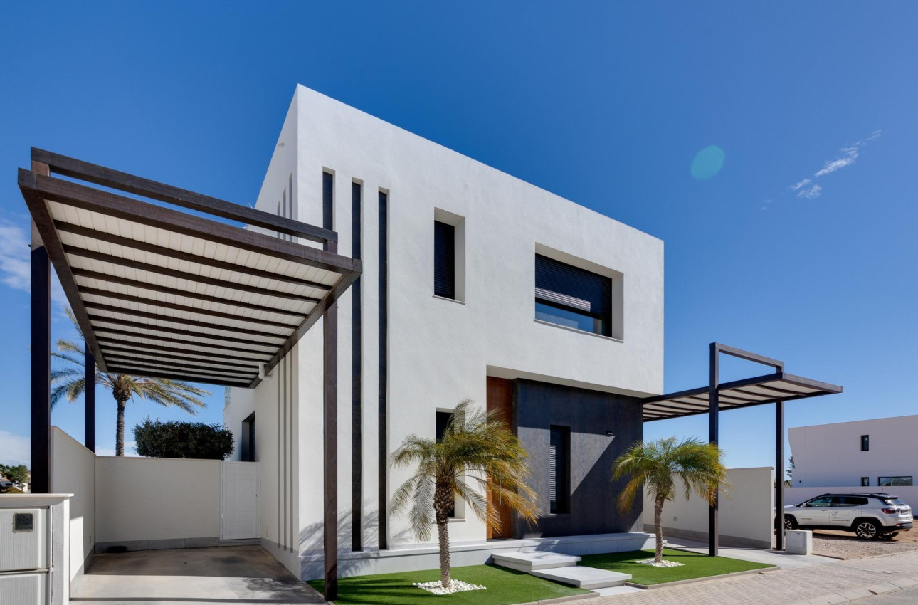 Obra nueva - Villa -
Pilar de la Horadada - Roda Golf