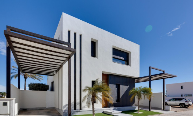 Obra nueva - Villa -
Pilar de la Horadada - Roda Golf