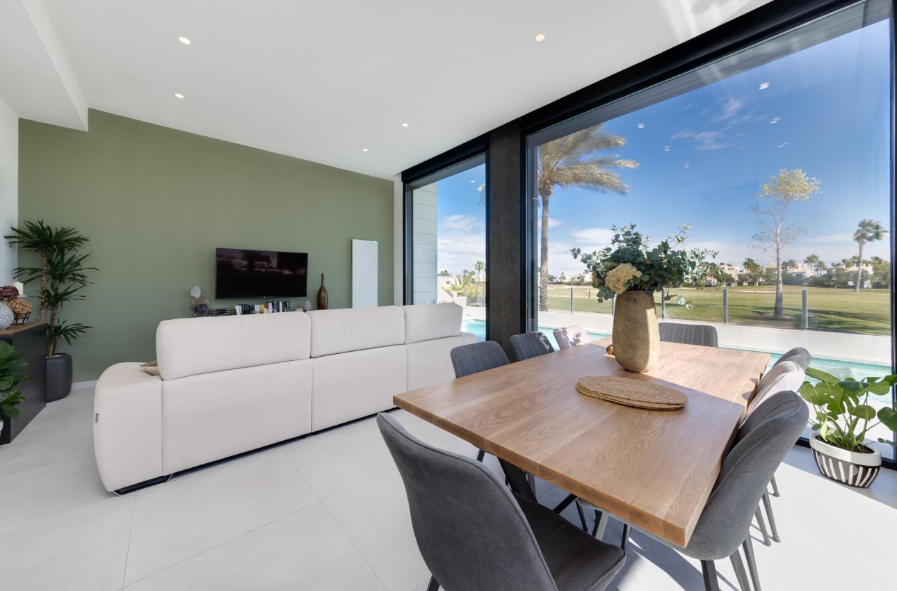 Obra nueva - Villa -
Pilar de la Horadada - Roda Golf
