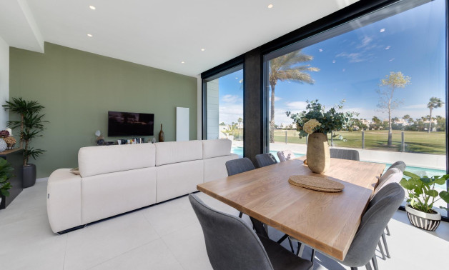 Obra nueva - Villa -
Pilar de la Horadada - Roda Golf