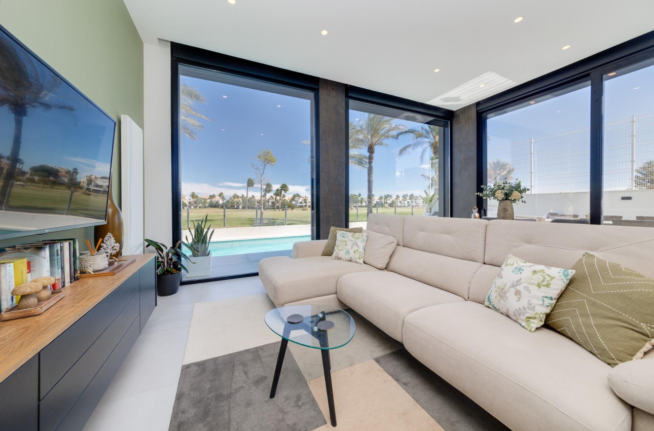 Obra nueva - Villa -
Pilar de la Horadada - Roda Golf