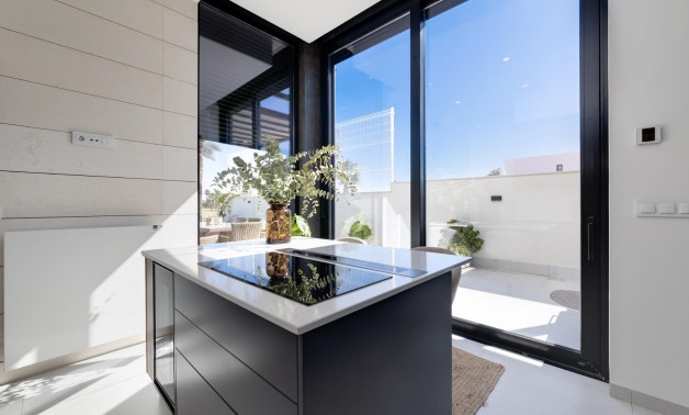 Obra nueva - Villa -
Pilar de la Horadada - Roda Golf