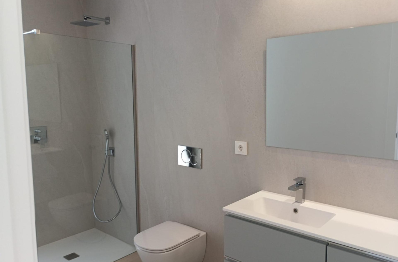 Obra nueva - Villa -
Pilar de la Horadada - Roda Golf