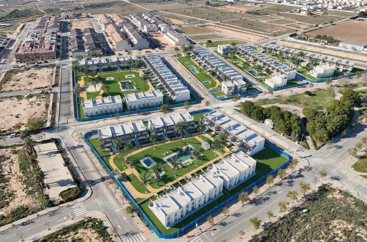 Новое здание - Бунгало -
Pilar de la Horadada - pueblo