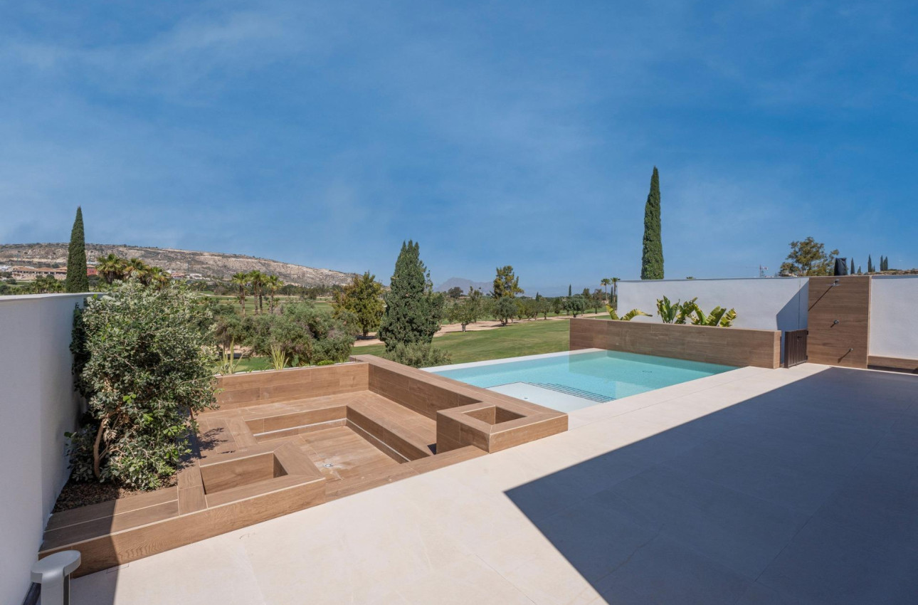 Obra nueva - Villa -
Algorfa - La Finca Golf