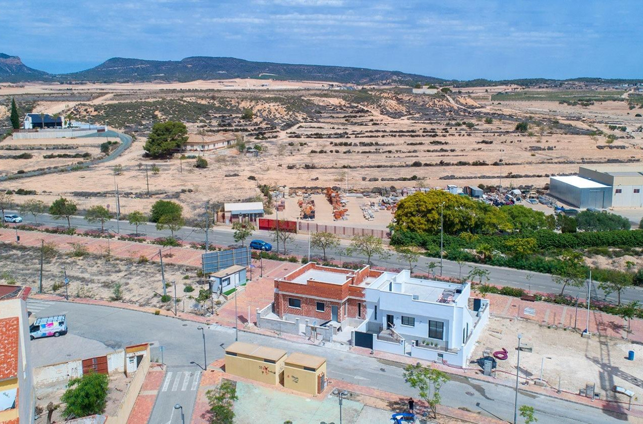 Obra nueva - Villa -
Sucina