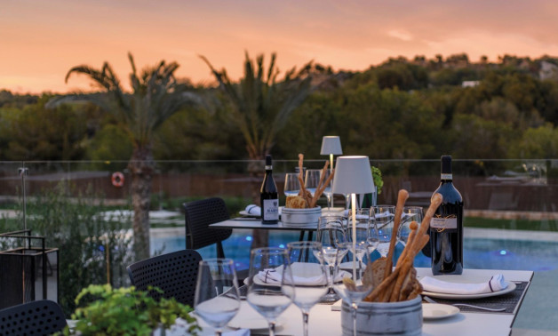 Obra nueva - Villa -
Orihuela - Las Colinas Golf