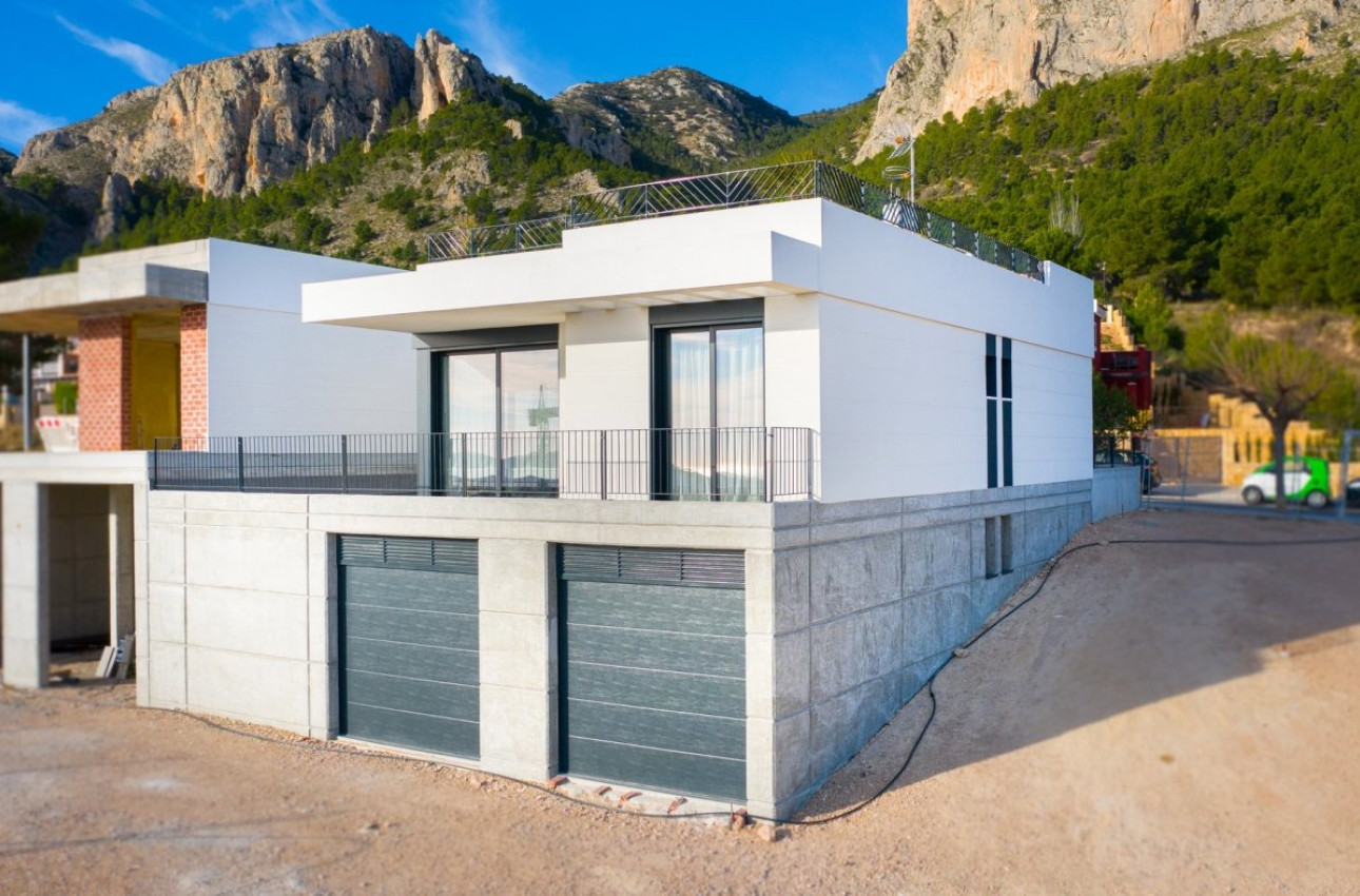 Obra nueva - Villa -
Polop - Urbanizaciones