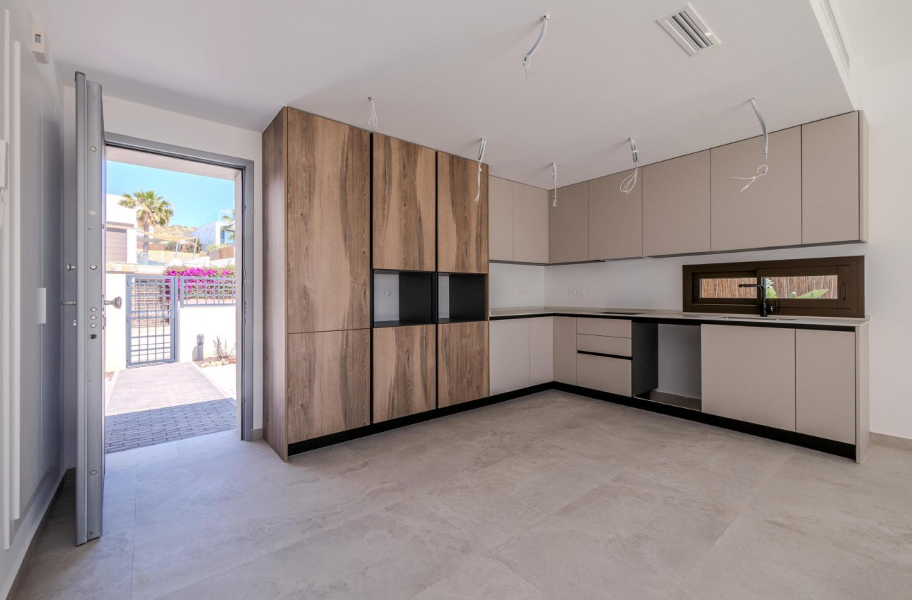Obra nueva - Villa -
Algorfa - La Finca Golf