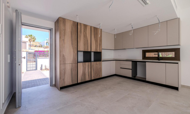 Obra nueva - Villa -
Algorfa - La Finca Golf