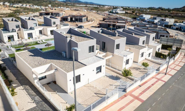 Obra nueva - Town House -
Baños y Mendigo - Altaona Golf