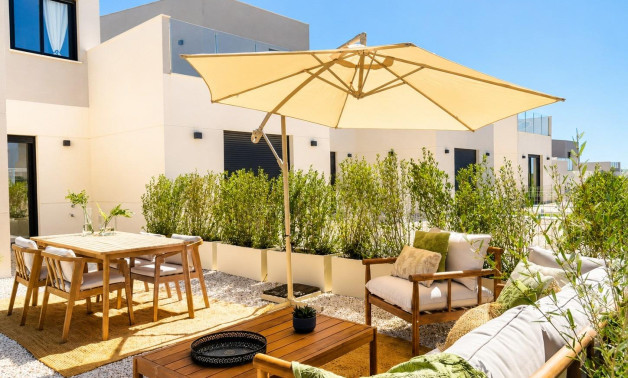 Obra nueva - Town House -
Baños y Mendigo - Altaona Golf