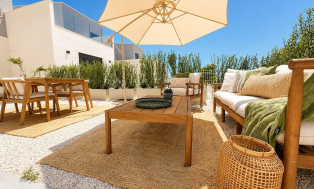 Obra nueva - Town House -
Baños y Mendigo - Altaona Golf
