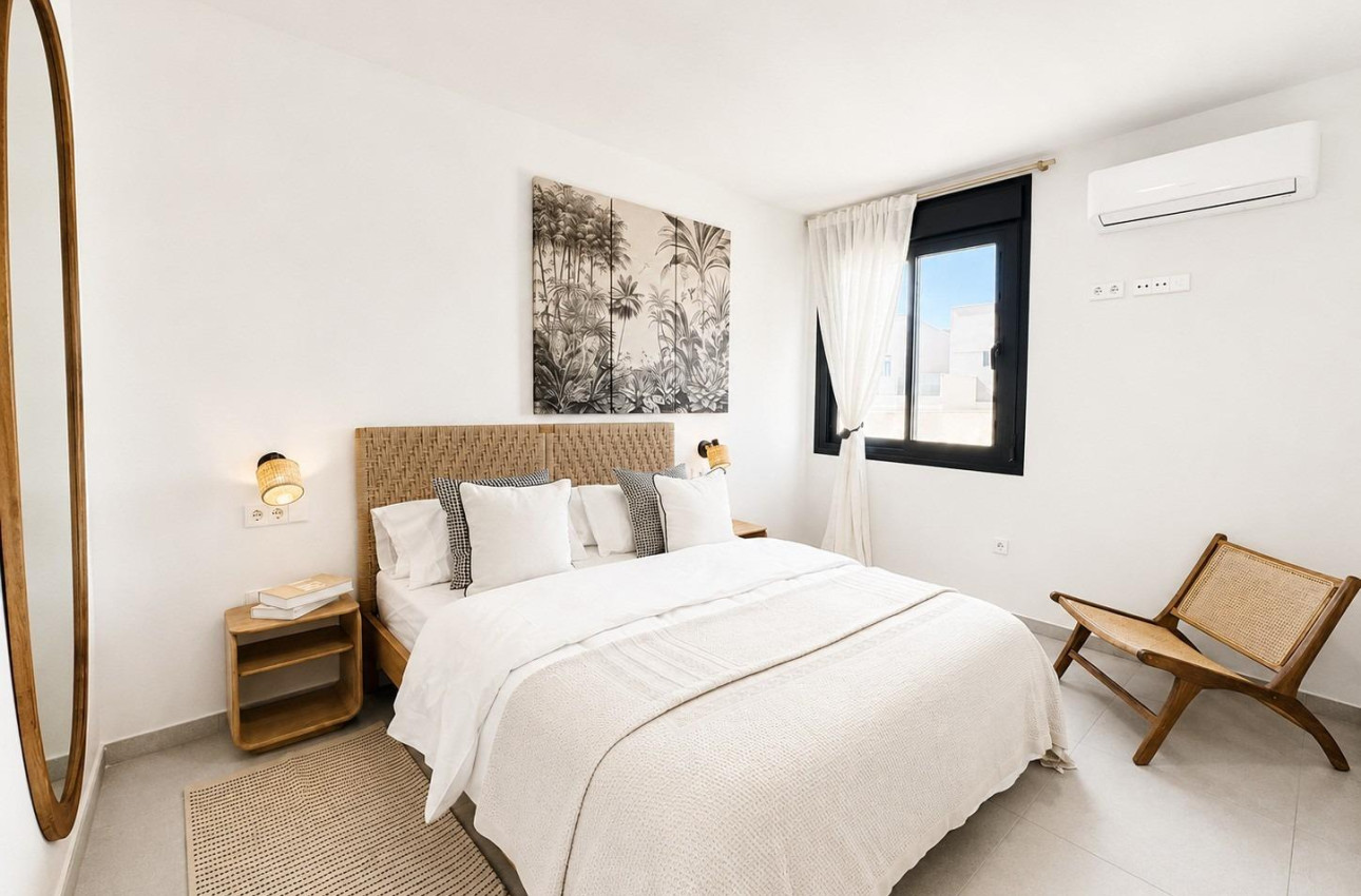 Obra nueva - Town House -
Baños y Mendigo - Altaona Golf