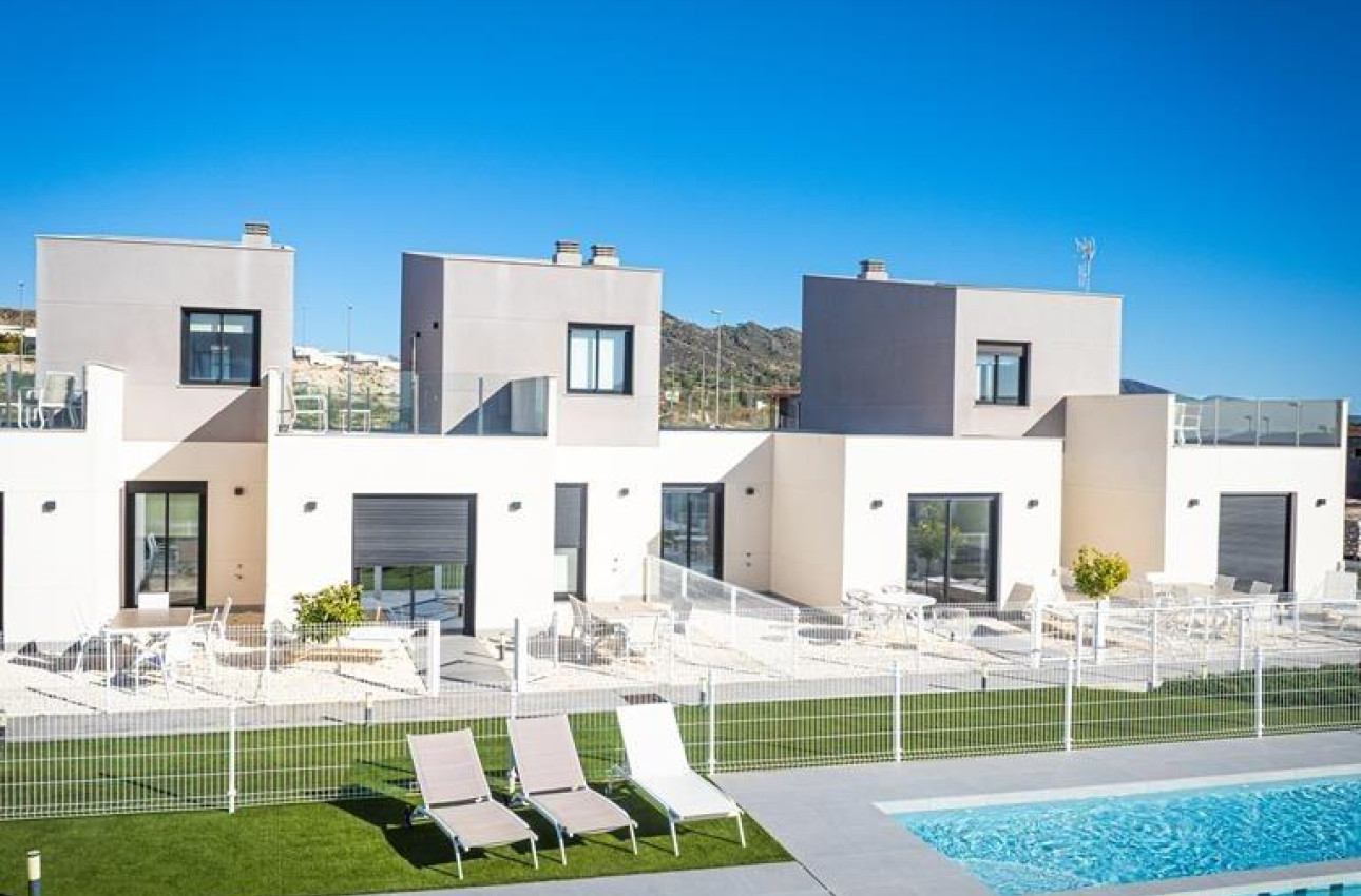 Obra nueva - Town House -
Baños y Mendigo - Altaona Golf