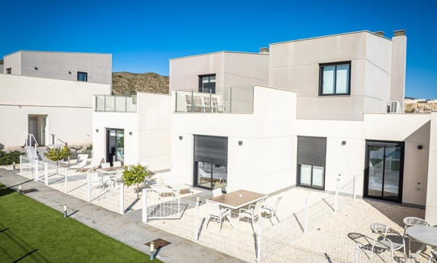 Obra nueva - Town House -
Baños y Mendigo - Altaona Golf