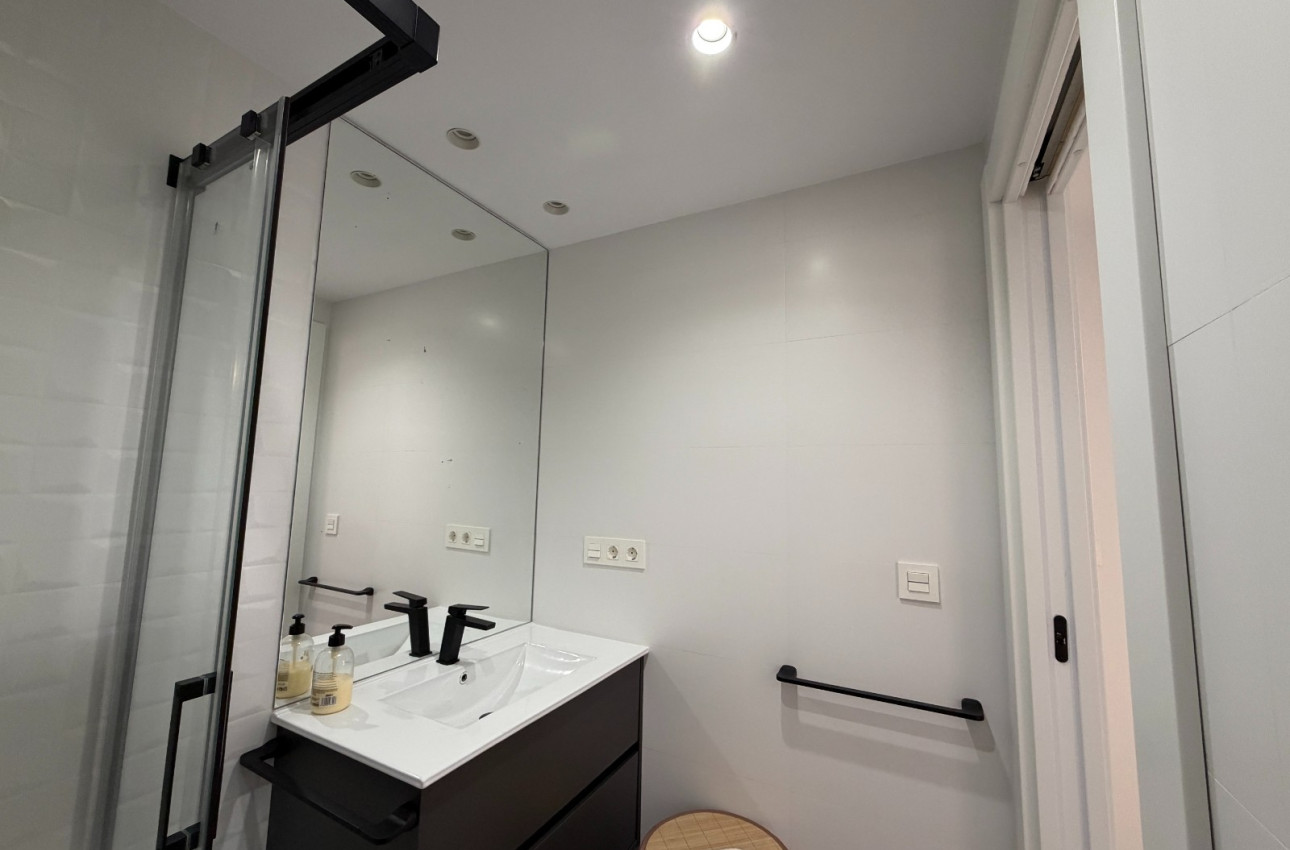 Reventa - Apartamentos -
Guardamar del Segura - Pueblo