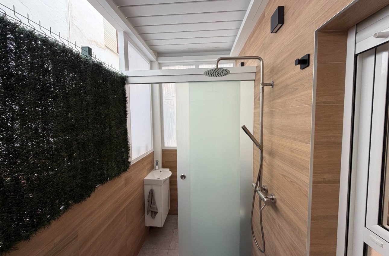 Reventa - Apartamentos -
Guardamar del Segura - Pueblo