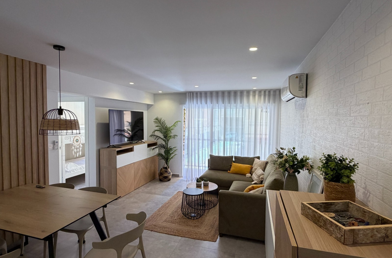 Reventa - Apartamentos -
Guardamar del Segura - Pueblo