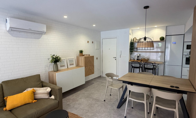 Reventa - Apartamentos -
Guardamar del Segura - Pueblo