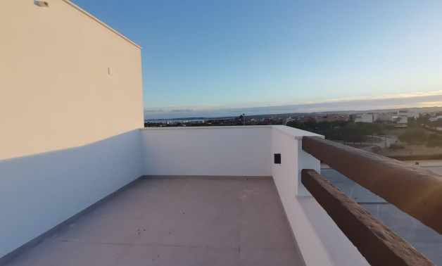 Obra nueva - Villa -
Los Montesinos - La Herrada
