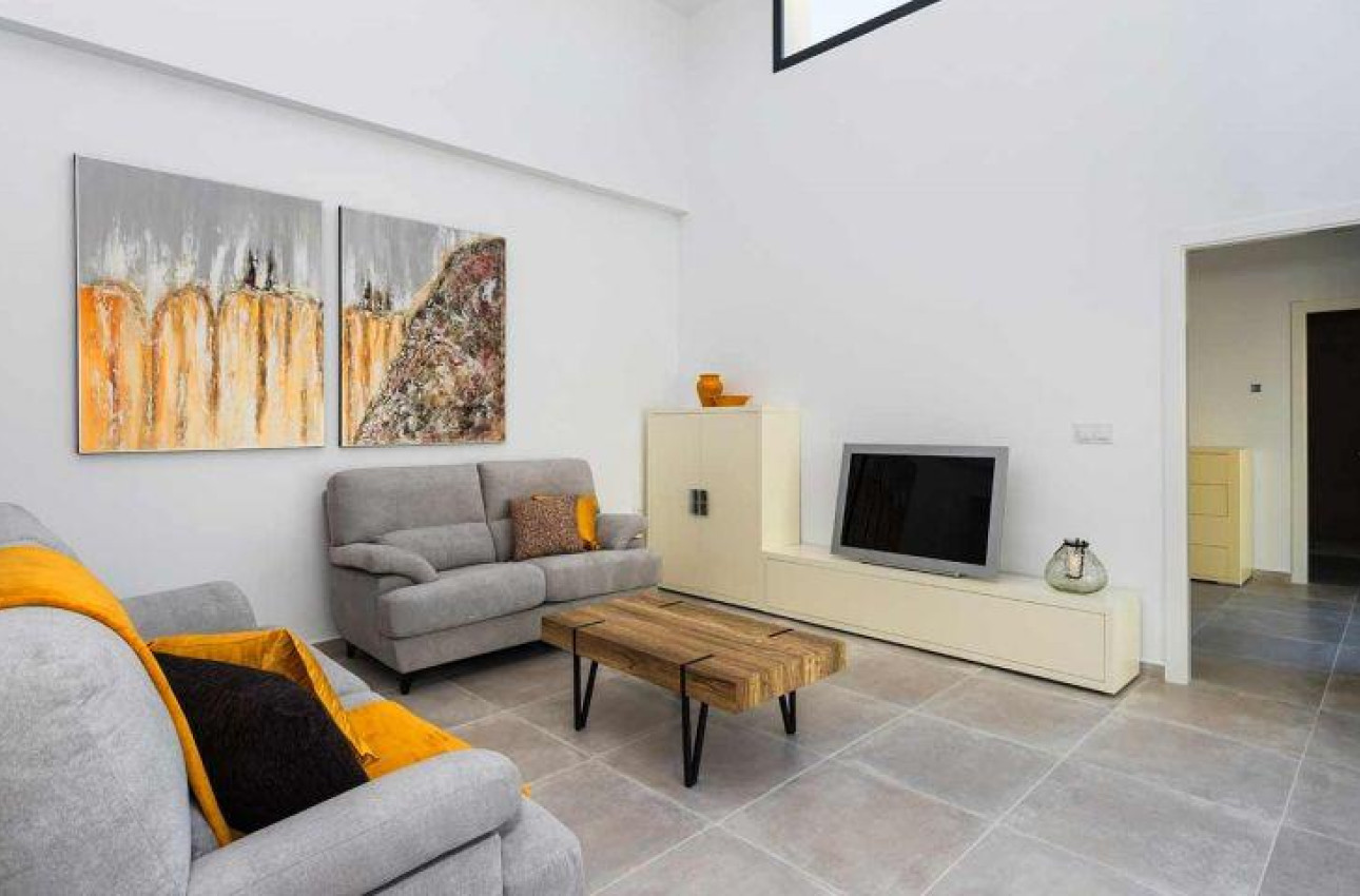 Obra nueva - Quad House -
Daya Nueva - Centro