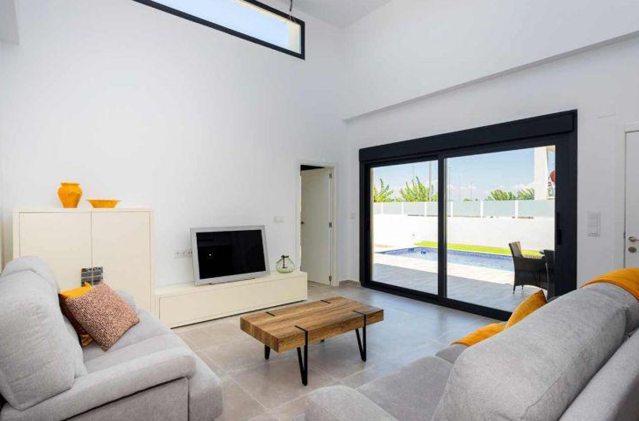 Obra nueva - Quad House -
Daya Nueva - Centro