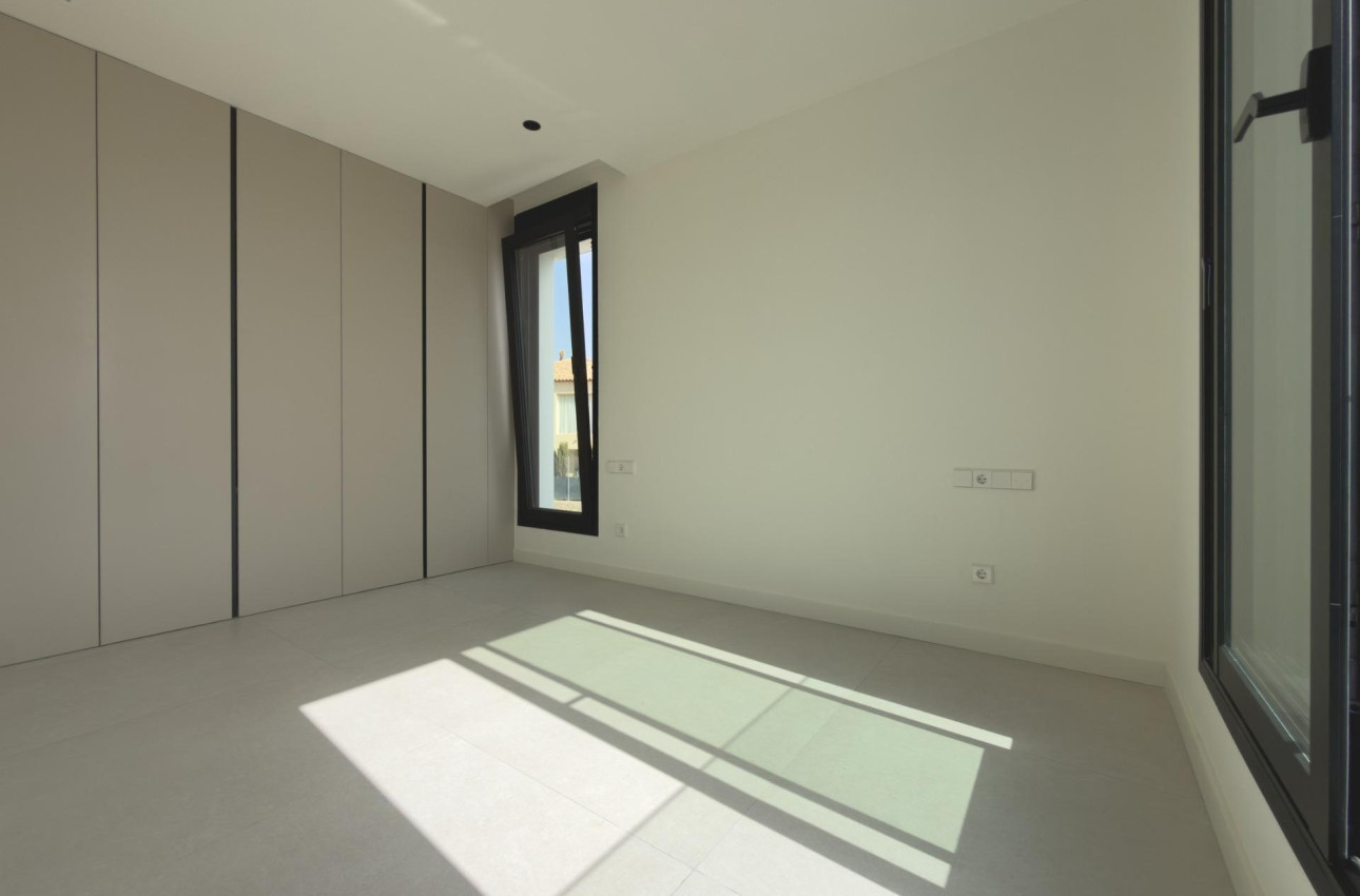 Obra nueva - Villa -
Finestrat - Campana Garden
