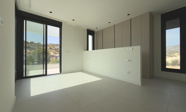 Obra nueva - Villa -
Finestrat - Campana Garden