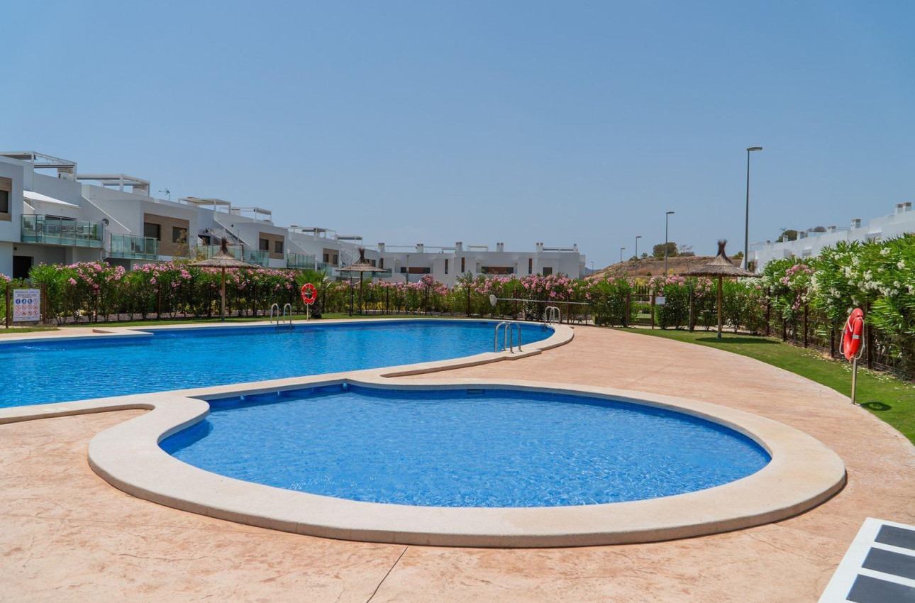 Obra nueva - Bungalow -
Orihuela - Vistabella Golf