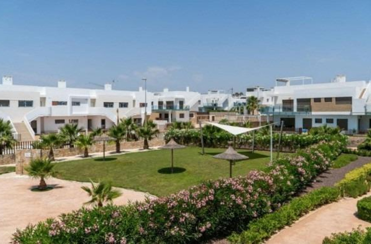 Obra nueva - Bungalow -
Orihuela - Vistabella Golf