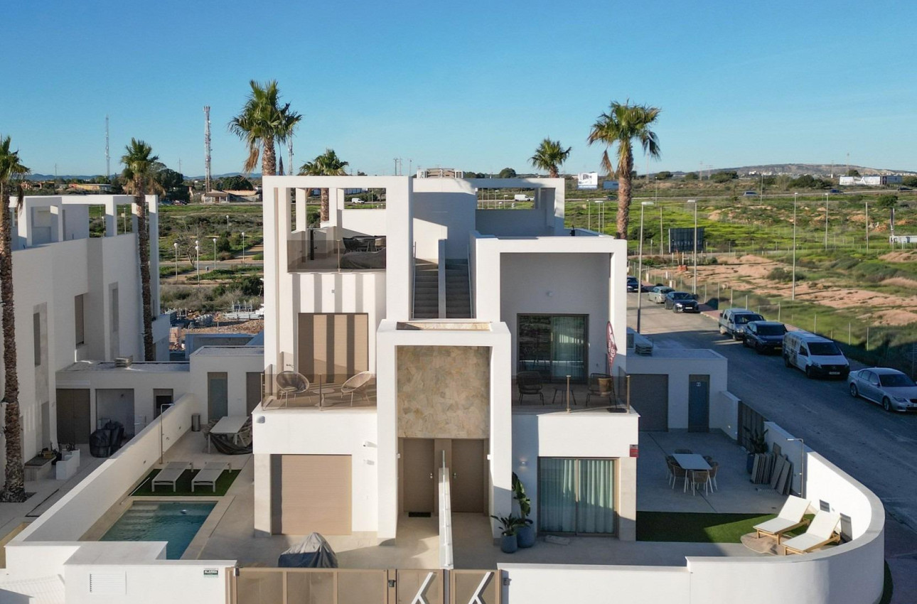 Obra nueva - Villa -
Los Alcazares - Serena Golf