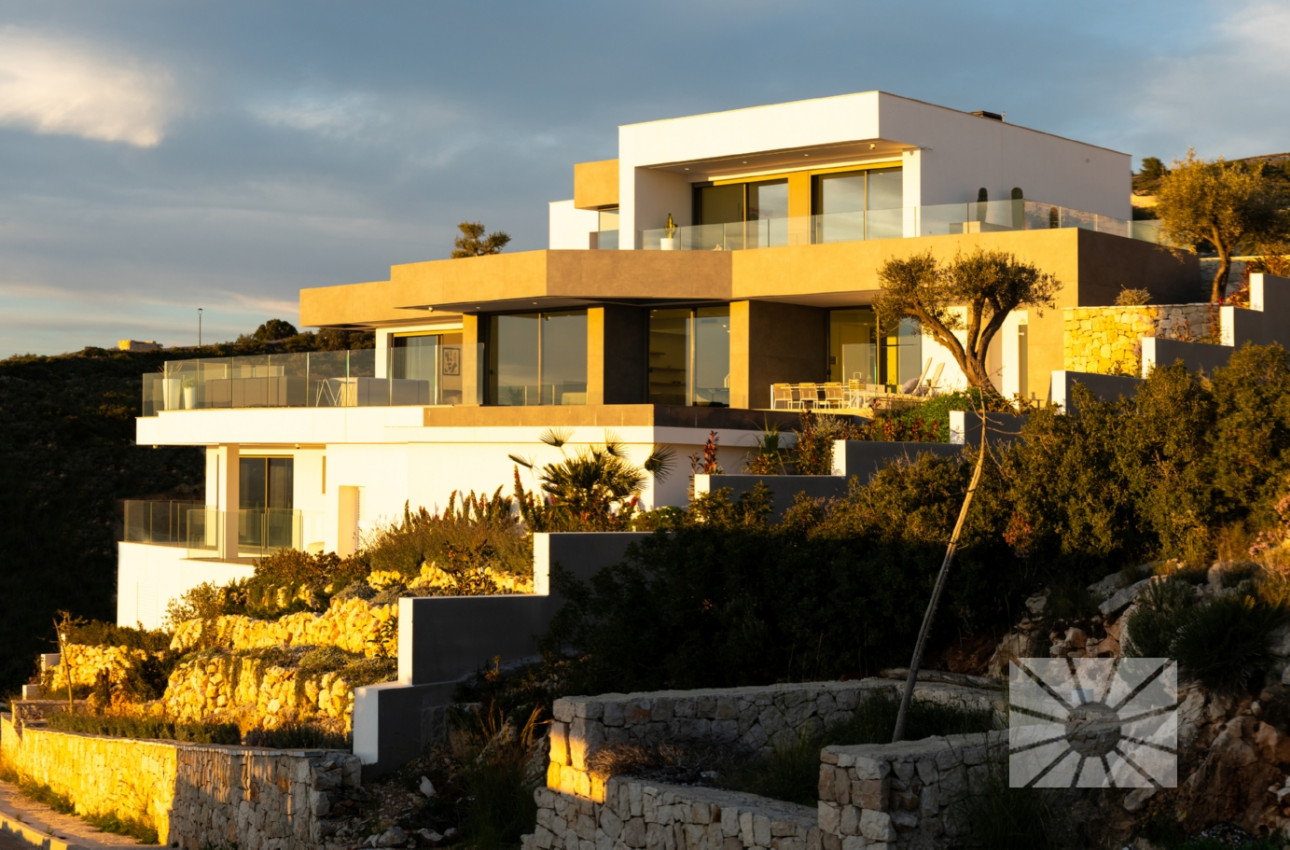 Obra nueva - Villas -
Benitachell