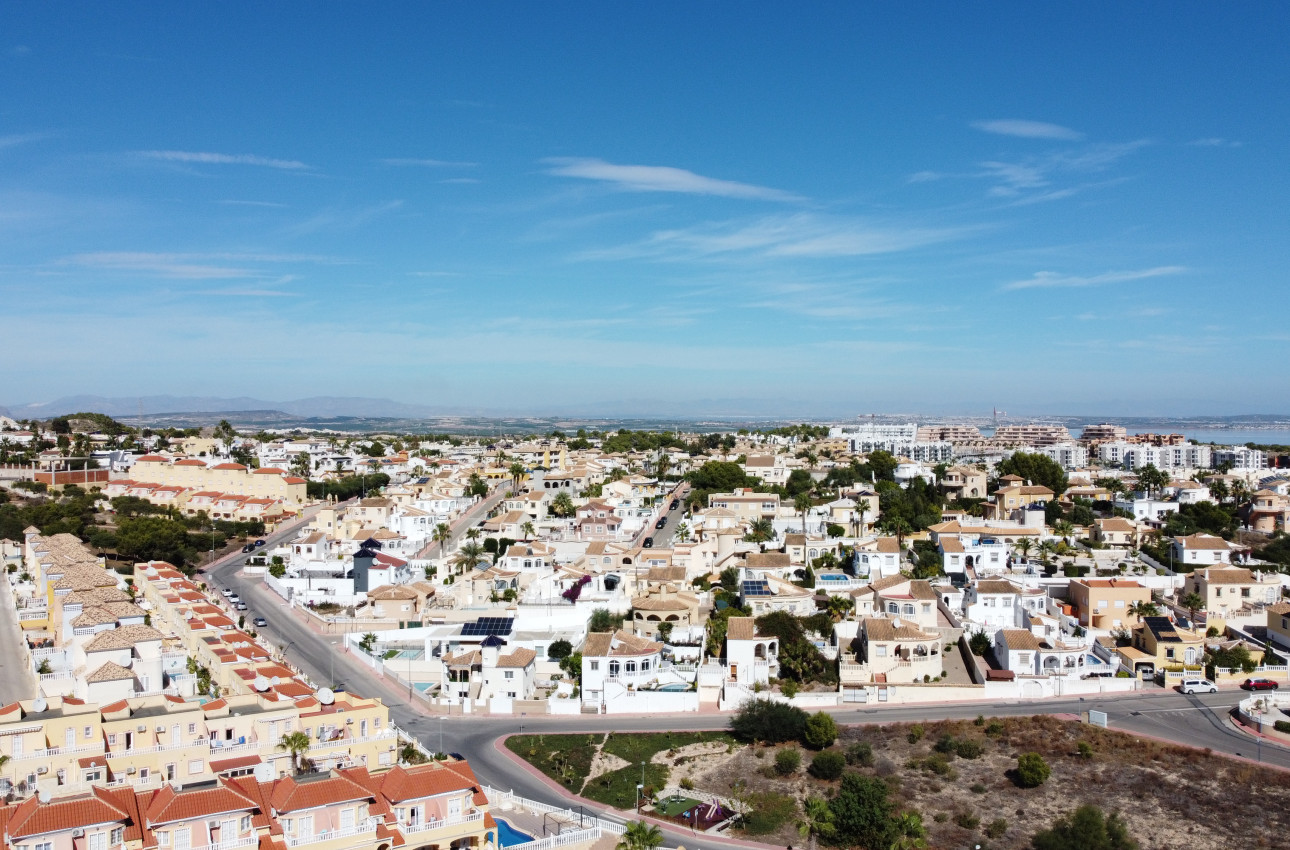 Obra nueva - Flats -
Orihuela