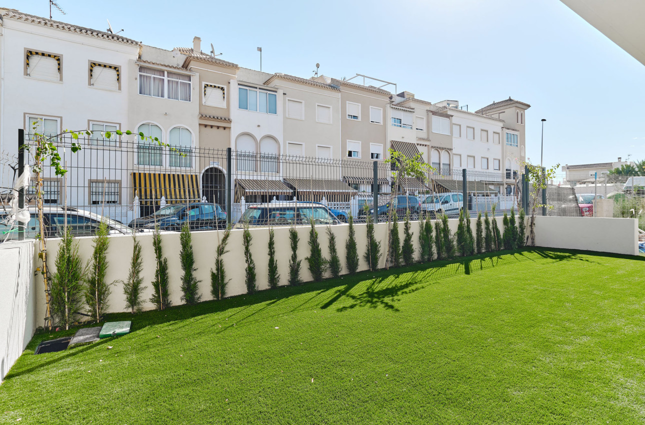 Новое здание - Bungalows -
Torrevieja