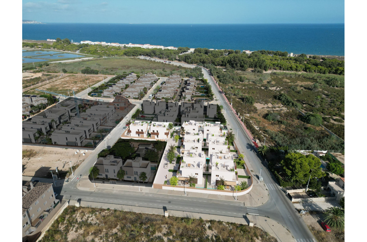 Obra nueva - Villas -
La Marina