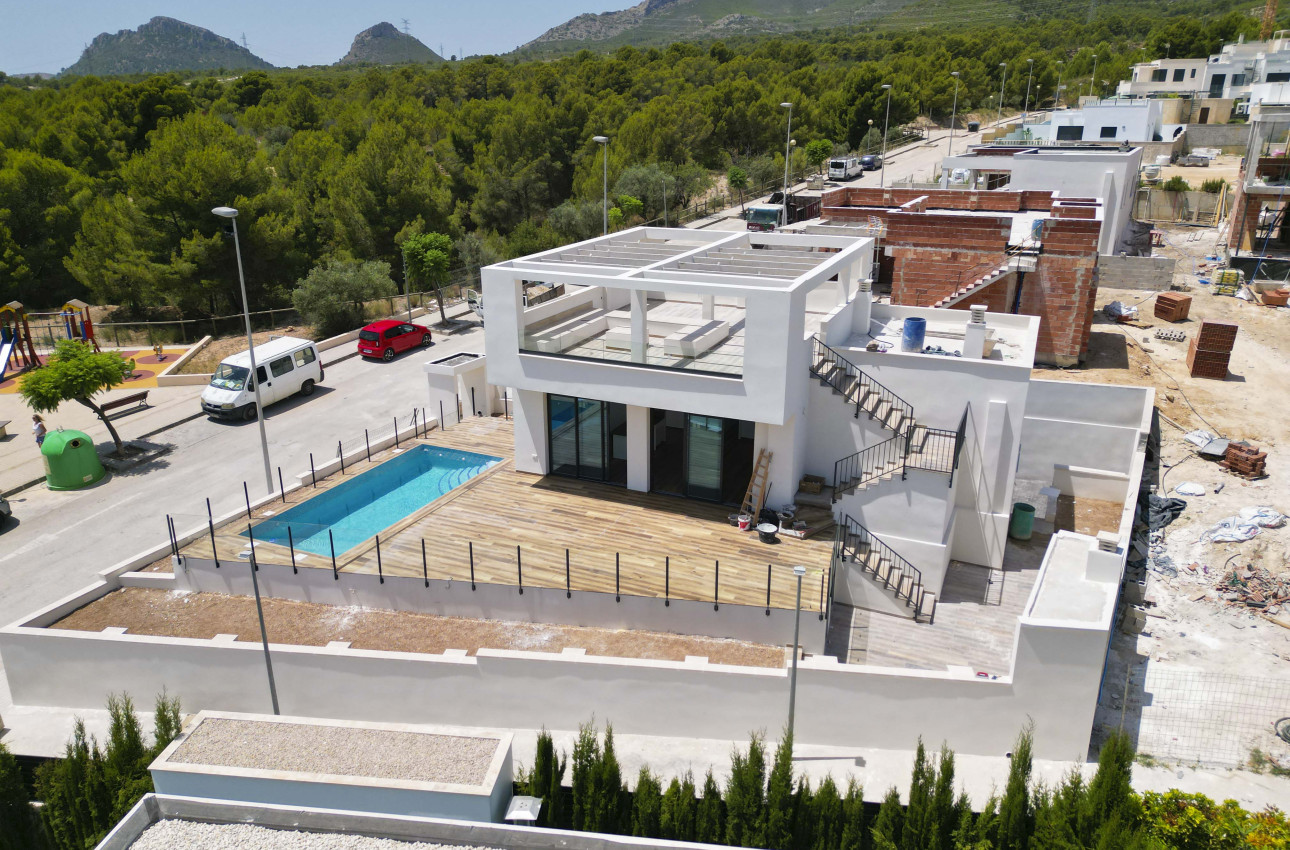 Obra nueva - Villas -
Polop - 03520