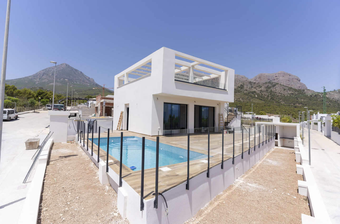 Obra nueva - Villas -
Polop - 03520