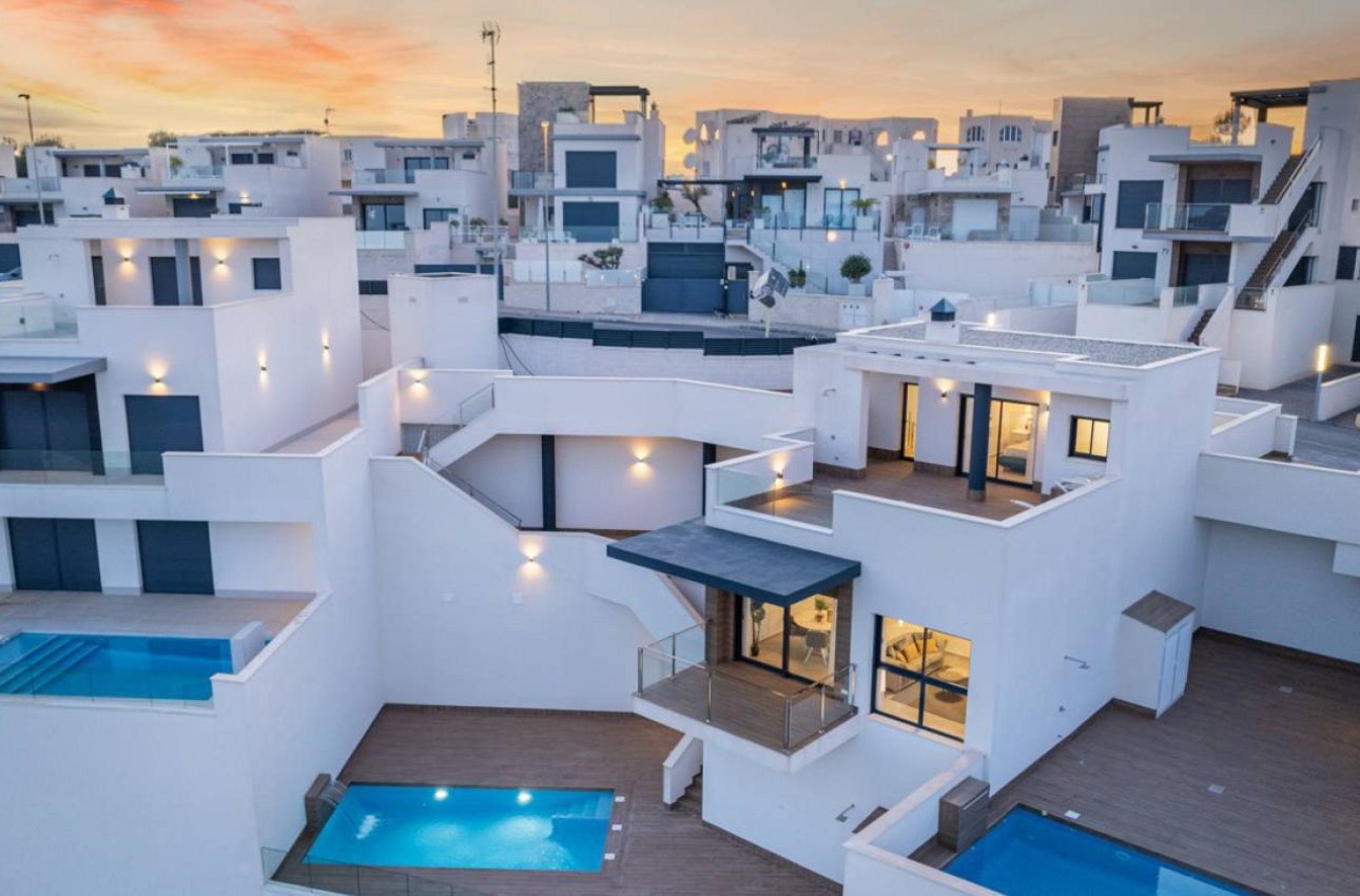 Obra nueva - Villas -
San Miguel de Salinas - 03193